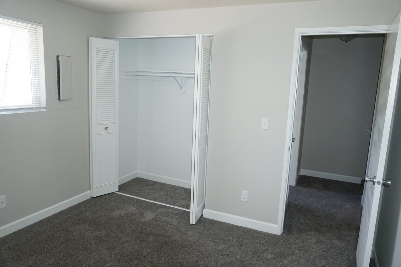 Willamette Center - Photo 5 of 34