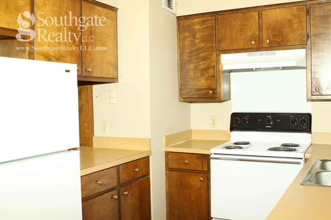 Edgewood Townhomes - Photo 6 of 23