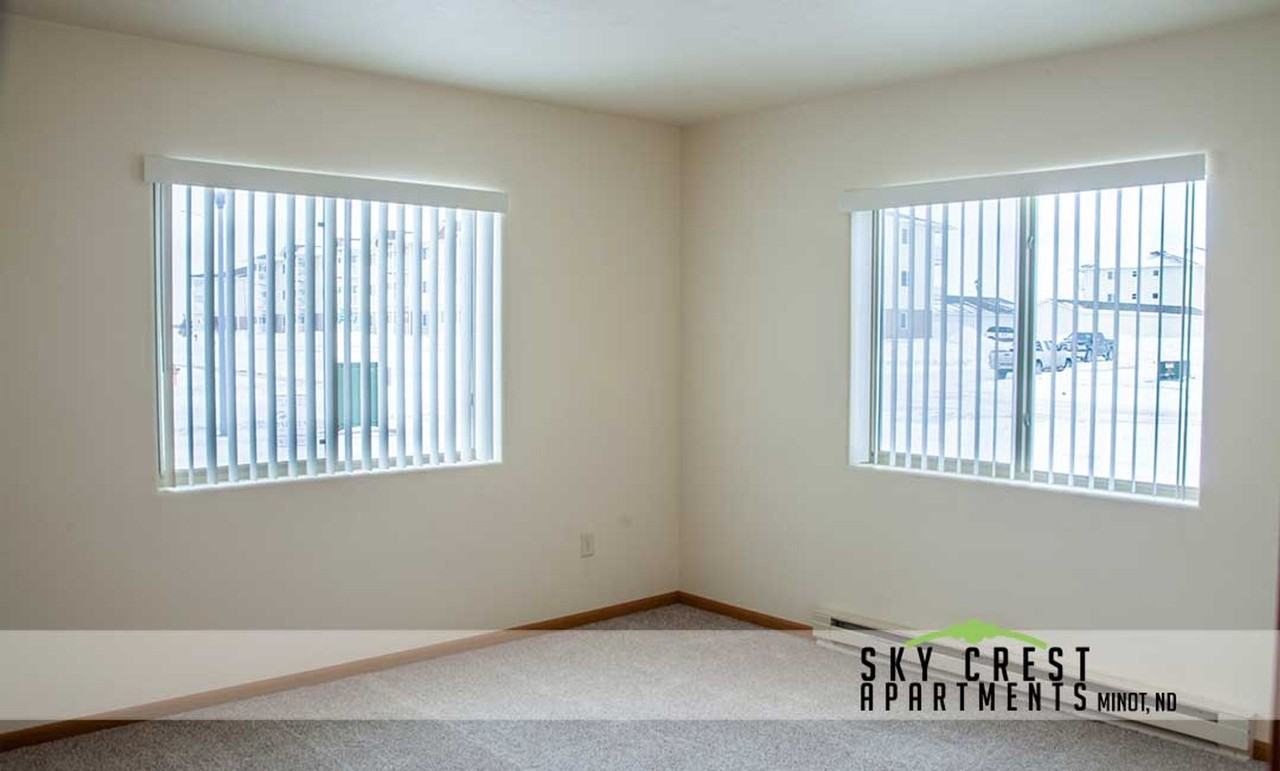 Skycrest Apartments - Photo 6 of 13