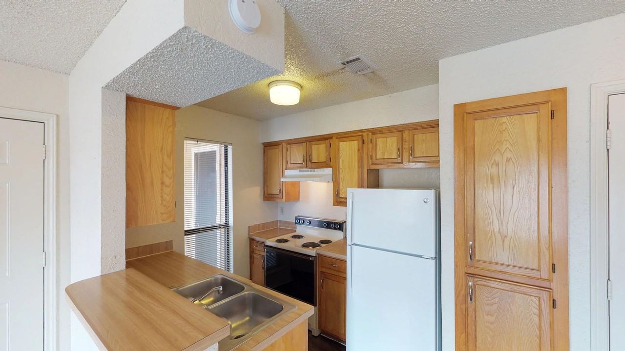 Prairie Oaks 1018 - Photo 6 of 18