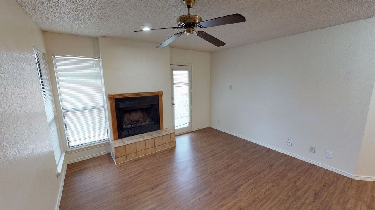 Prairie Oaks Apartments - Photo 2 of 7