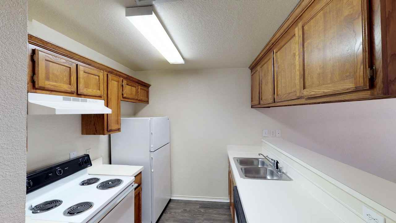 Ashton Place - Photo 6 of 11