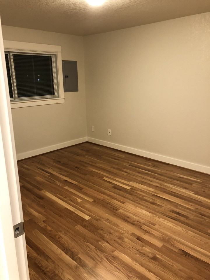 Juneau Apartments - Photo 5 of 12