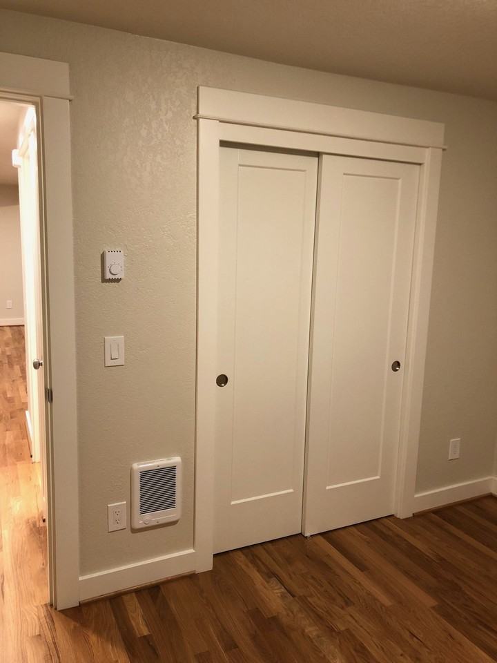Juneau Apartments - Photo 6 of 12