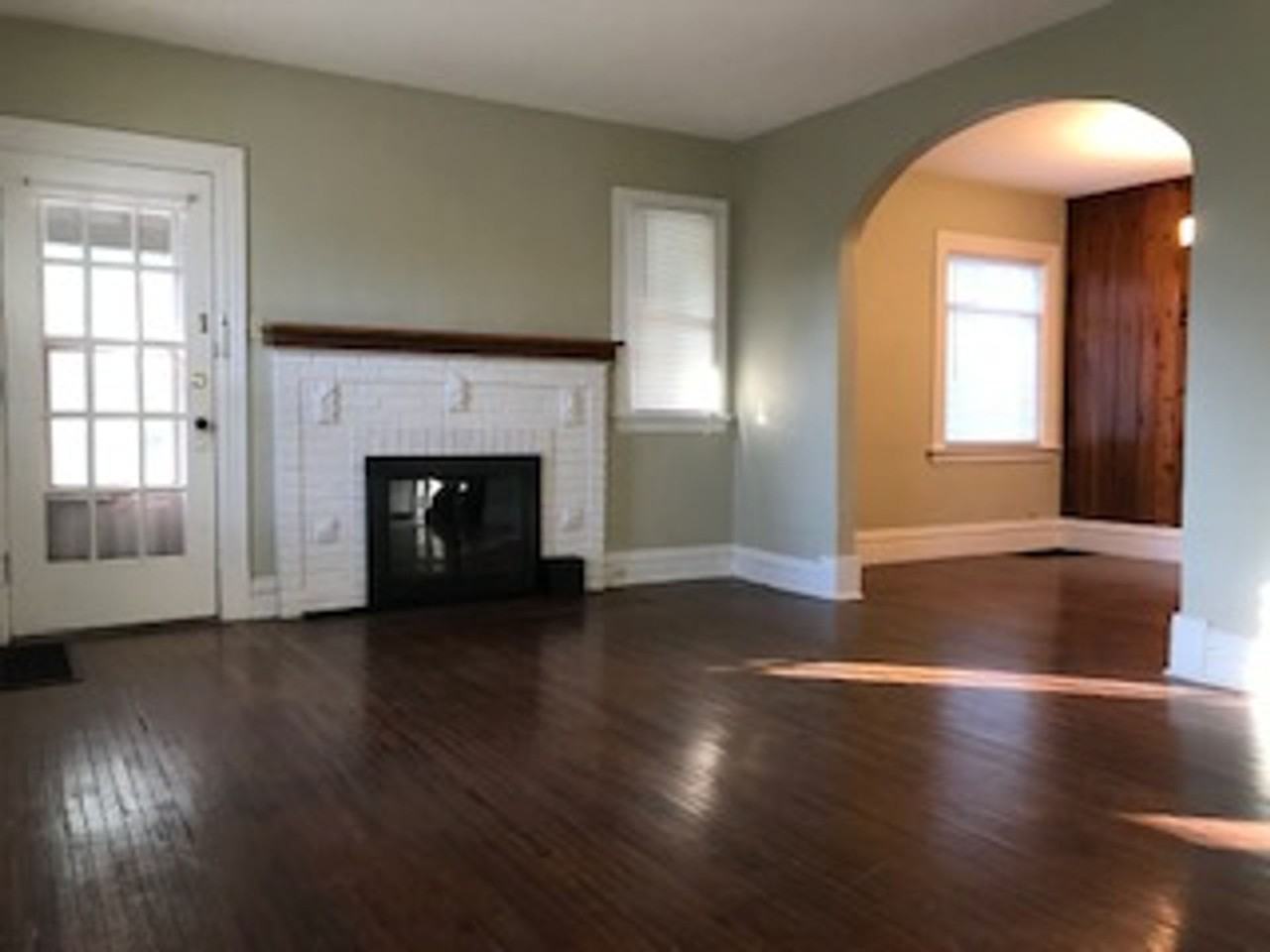 412 W Rudisill Blvd - Photo 3 of 22