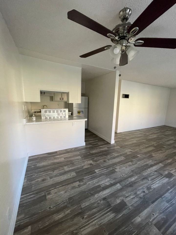 Landmark Gardens - Photo 3 of 50