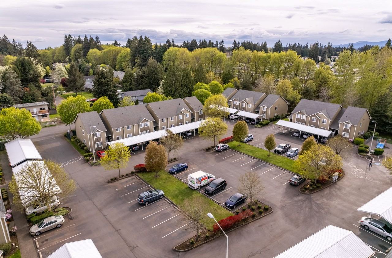 Trailside - Photo 2 of 8