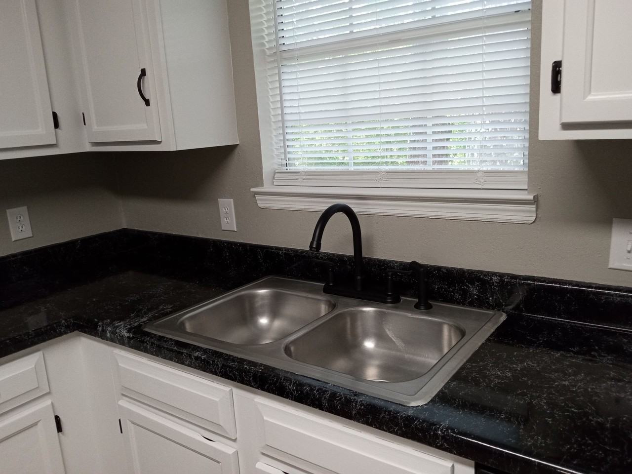 Glen Ridge - Photo 3 of 22