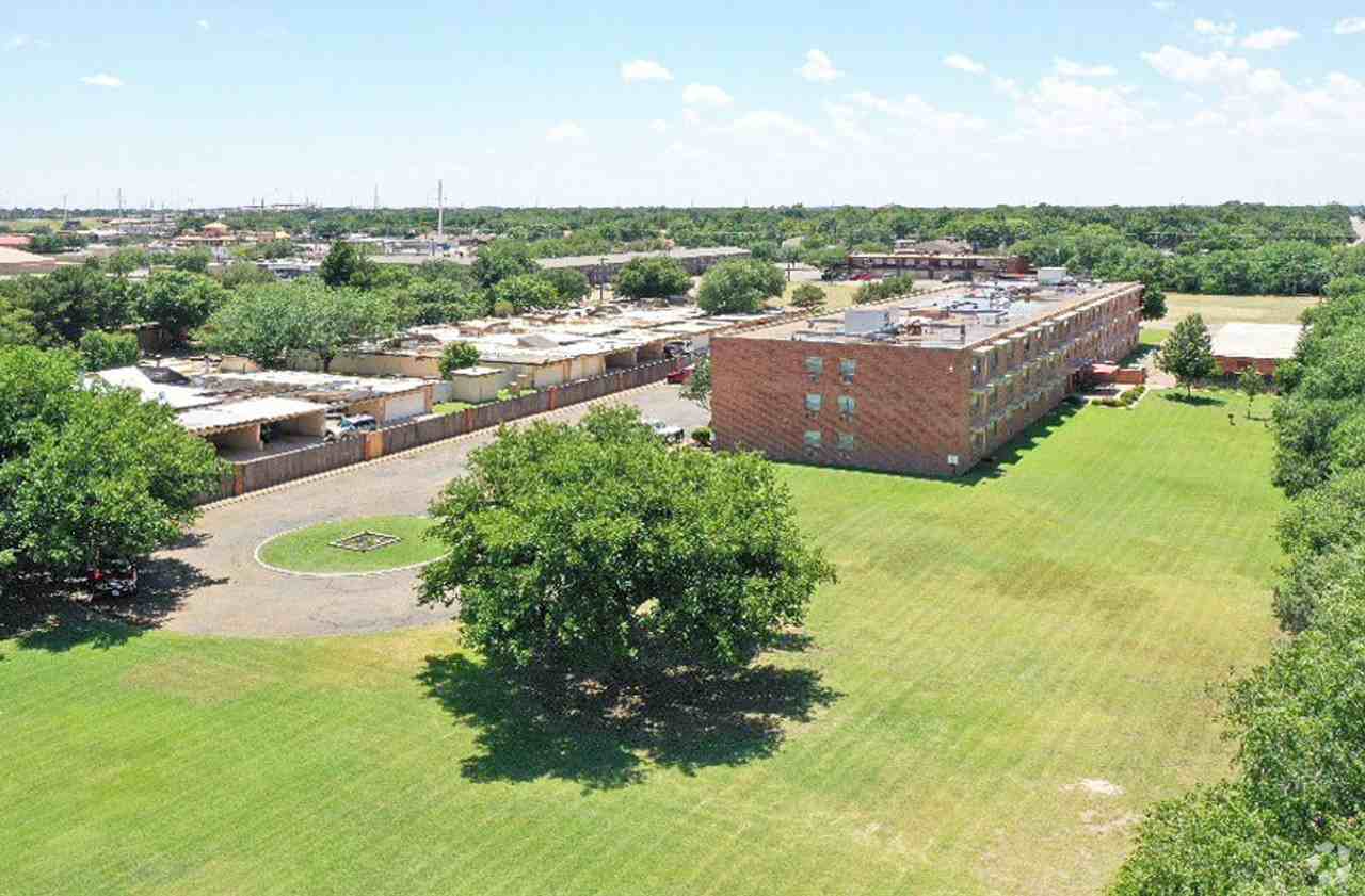 Lubbock's Hidden Jewel - Photo 7 of 42