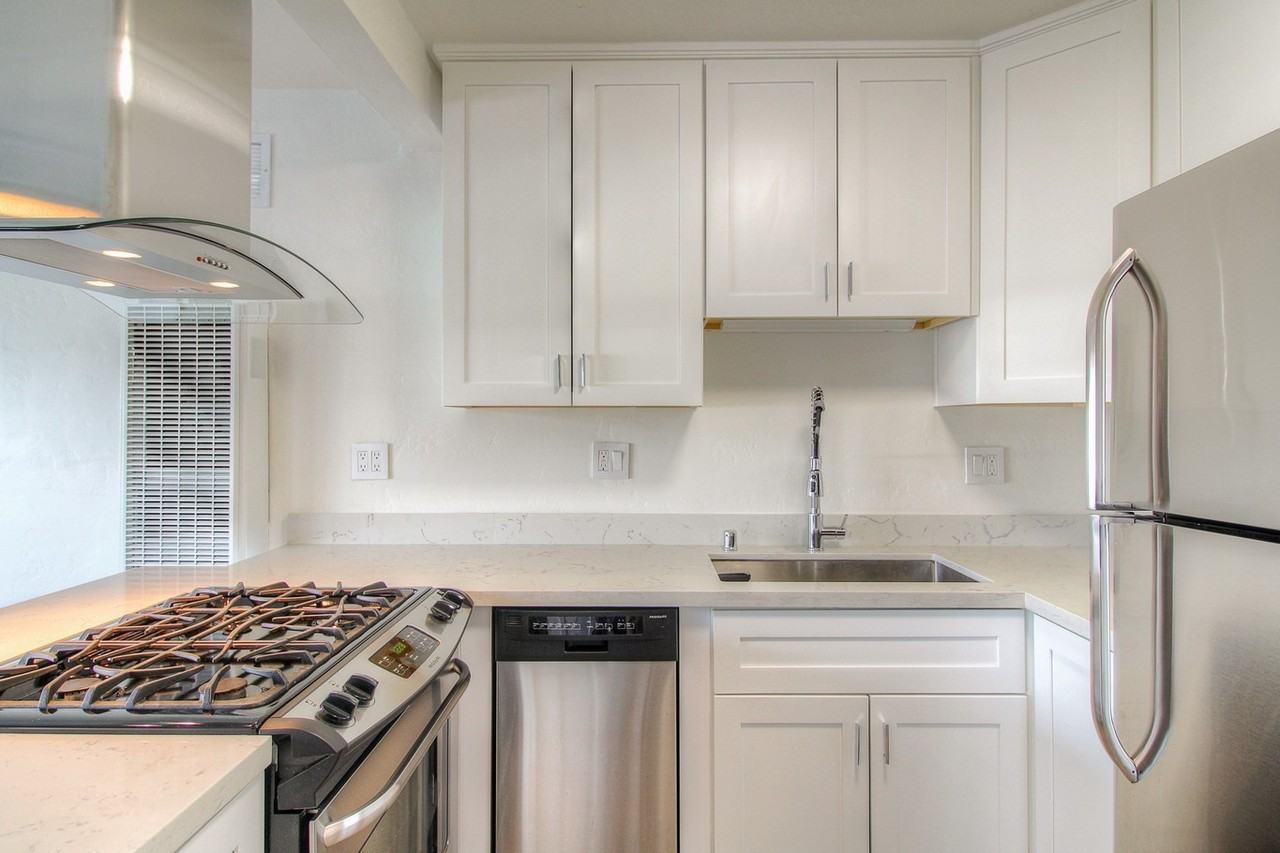 Marin Landing Apartments - Photo 4 of 14