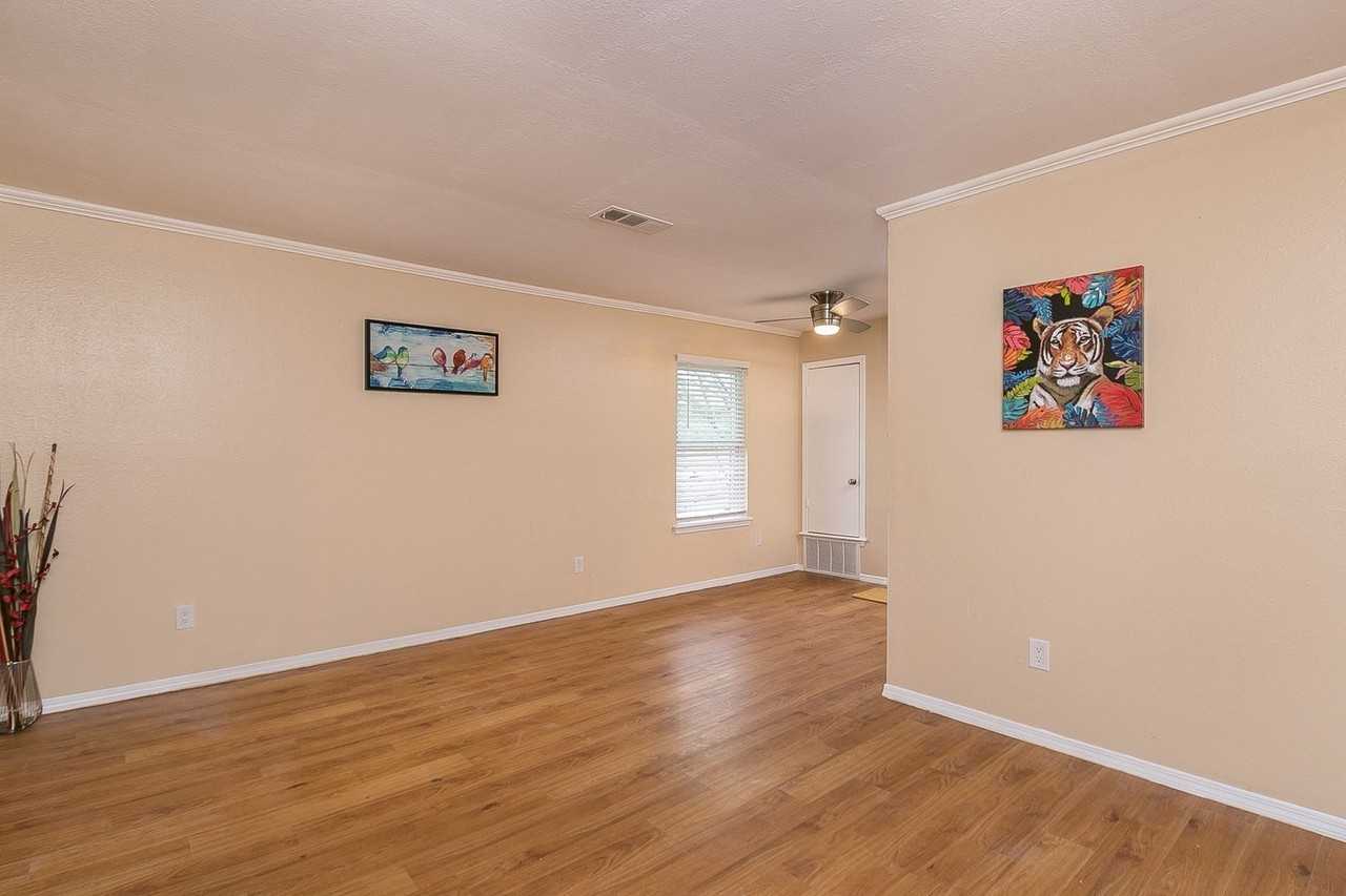 3003 S.W. 27th Ave - Photo 2 of 13