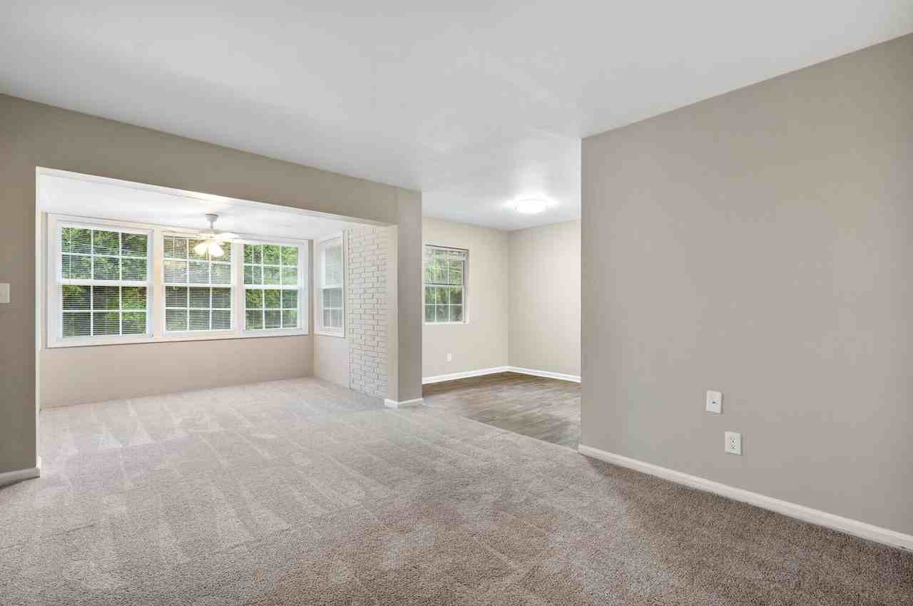 Winthrop Apartments - Photo 6 of 15