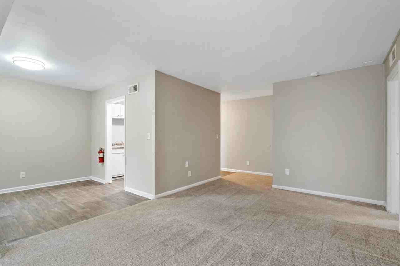 Winthrop Apartments - Photo 7 of 15