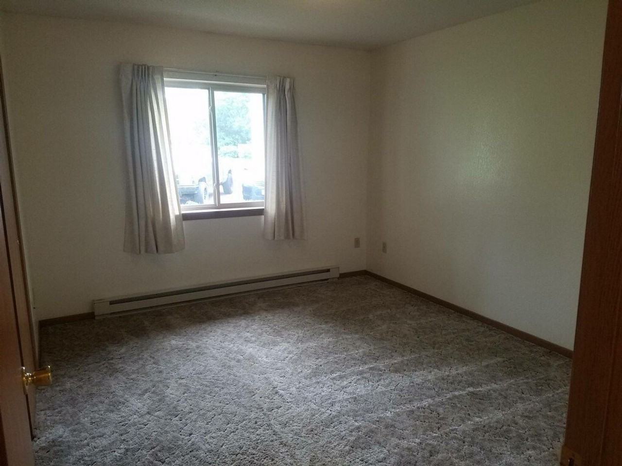 3013 Bongey Dr - Photo 2 of 14