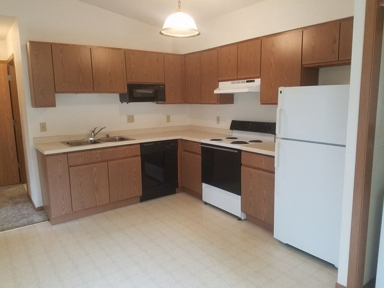 3013 Bongey Dr - Photo 4 of 14