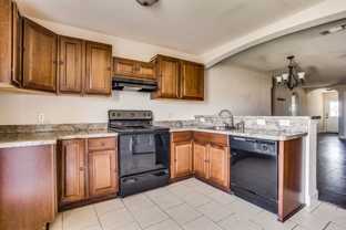 Check out this beautiful 3 bedroom at $1695!  Get approved within 24 hours online www.liveatcolonialplace.com - Photo 1 of 1