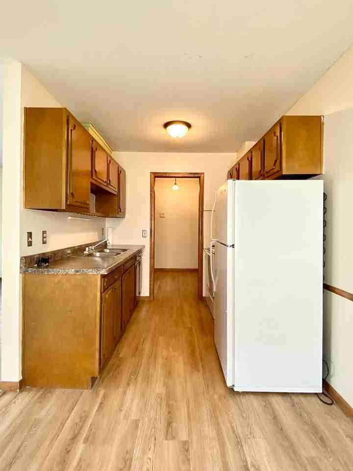 3100 Inglewood Ave S - Photo 4 of 12