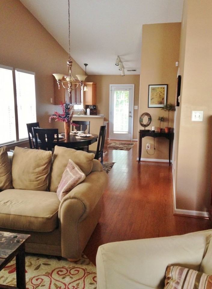 5215 Silabert Ave - Photo 3 of 24