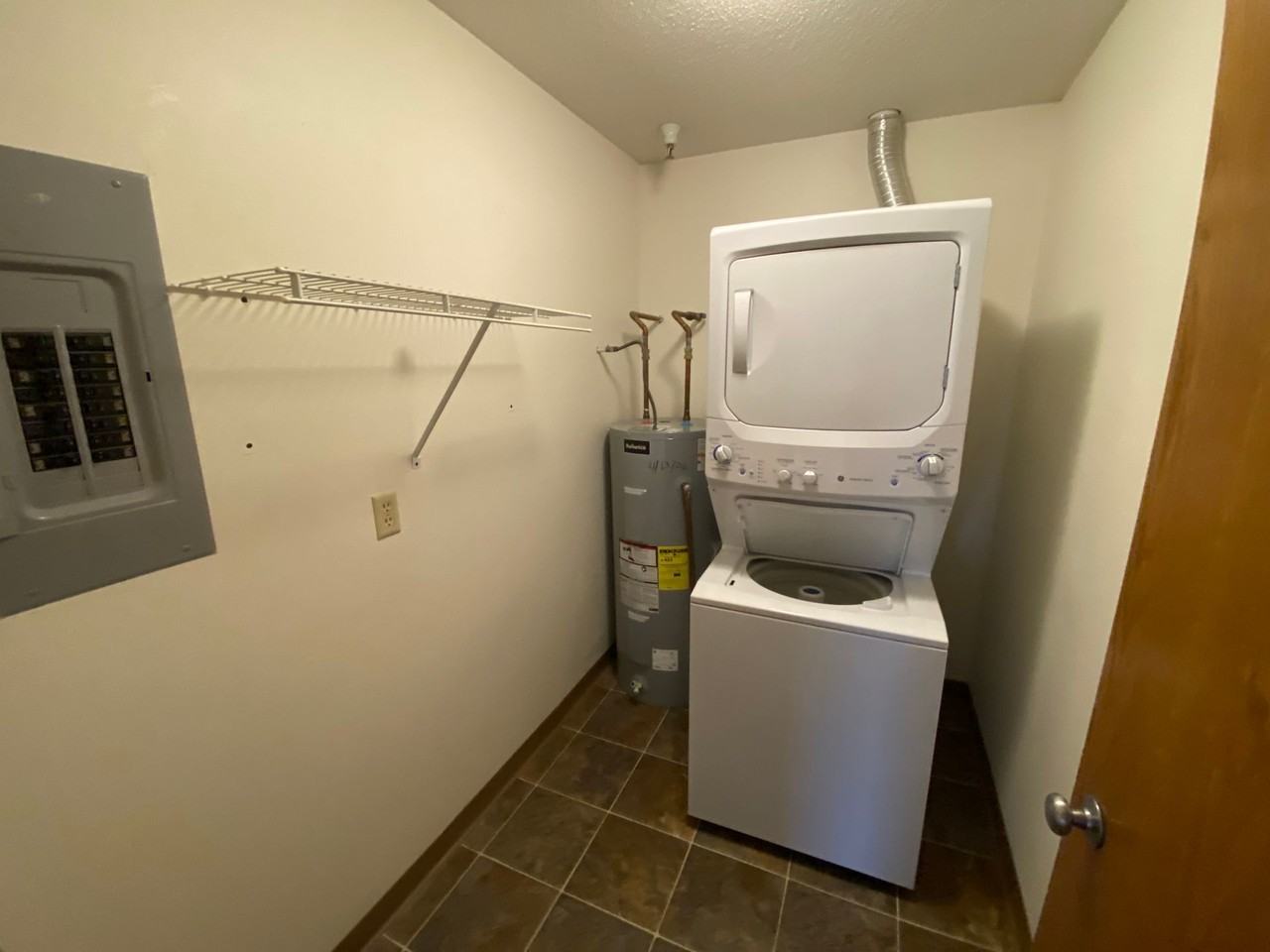 Salzer Square Apartments - Photo 7 of 7