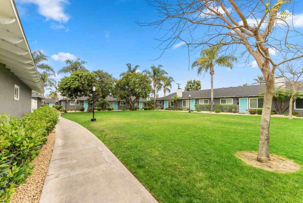 Washington Place - Photo 3 of 28