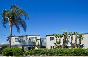 featured image of 454 N Fig St