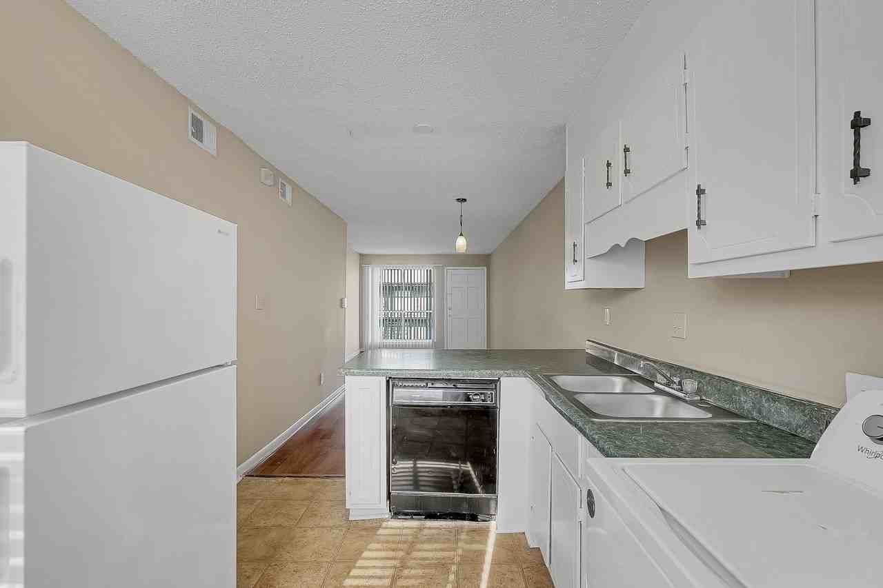 Clairmont Hill - Photo 7 of 17