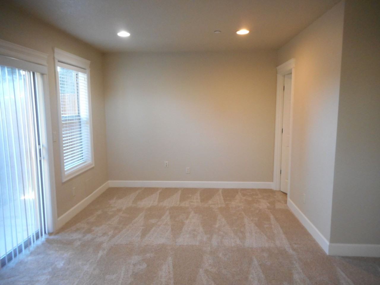 1555 Dolores Way Se - Photo 3 of 43