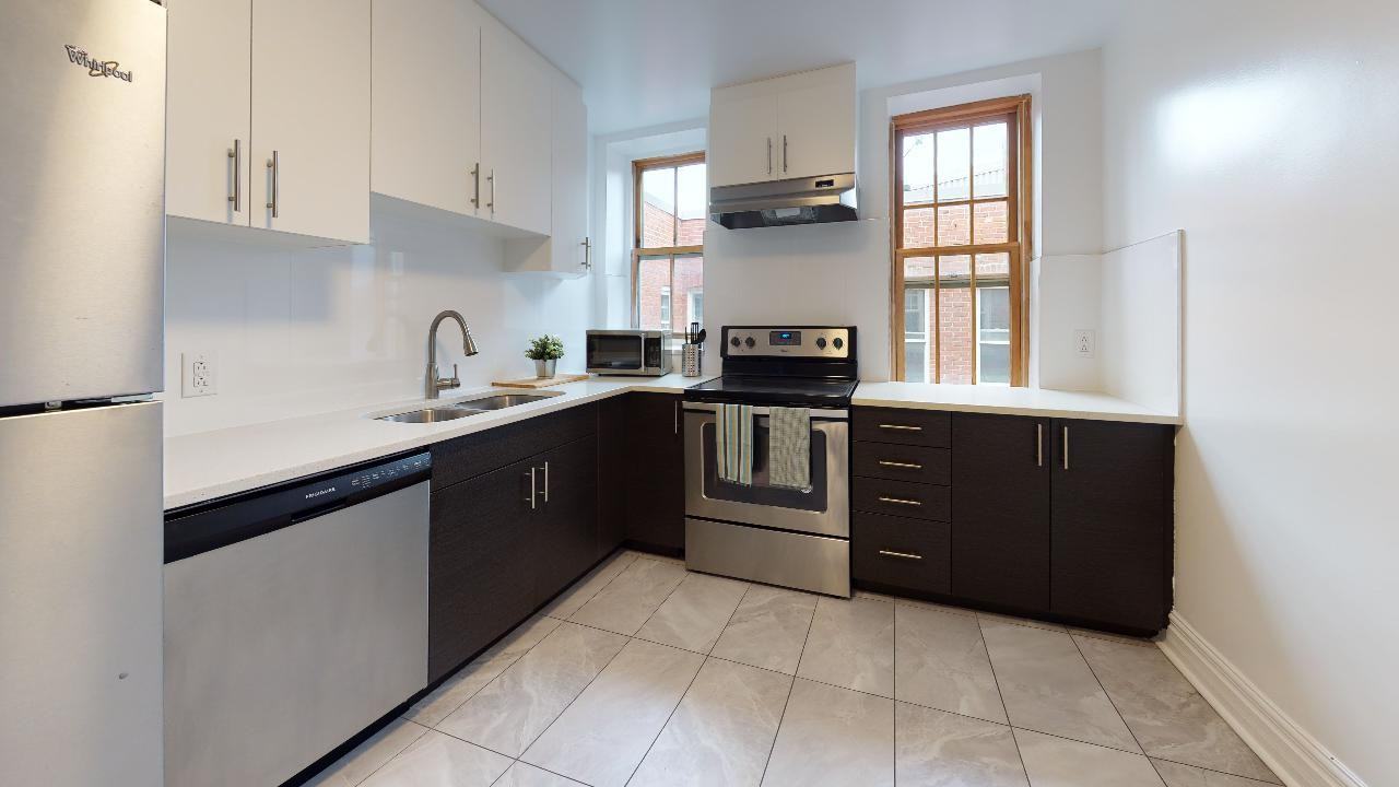 4560 Rue SainteCatherine O, Westmount, QC H3Z 1S2 Apartment for Rent