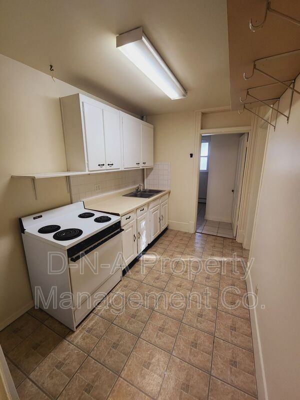 503 Thomas St #201 - Photo 3 of 8