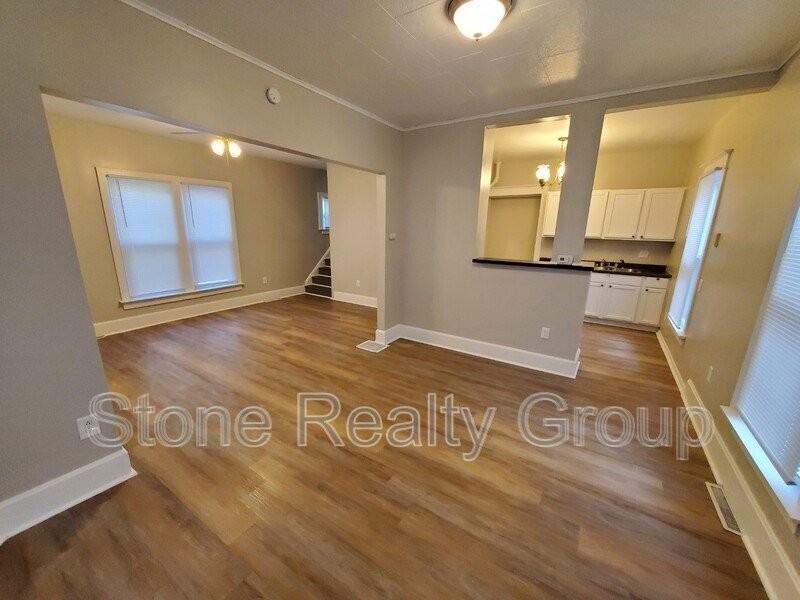 510 S 18th St - Photo 3 of 11