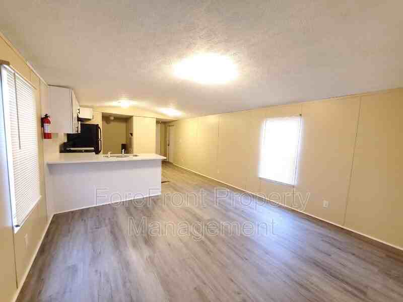 14146 Interstatesouth #121 - Photo 3 of 25