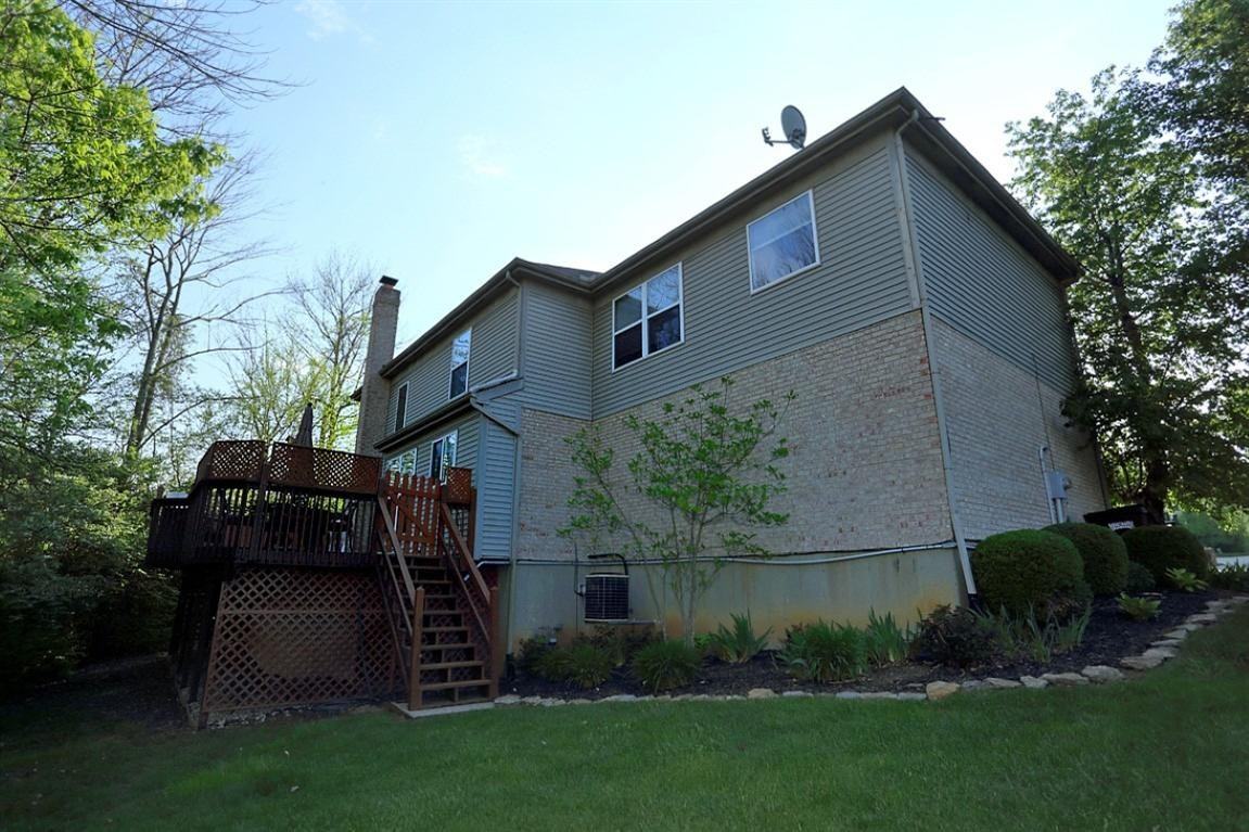 2053 Wedgewood Ln - Photo 3 of 30