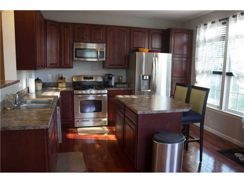 119 Lewisham Rd - Photo 3 of 7