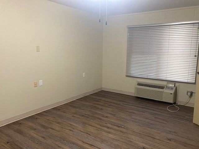 Woodland Park Apartments - Lyons - Photo 2 of 10