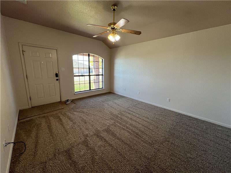 3706 Dustin Court - Photo 6 of 27