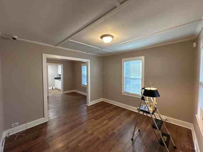 3107 Seymour Dr - Photo 2 of 11