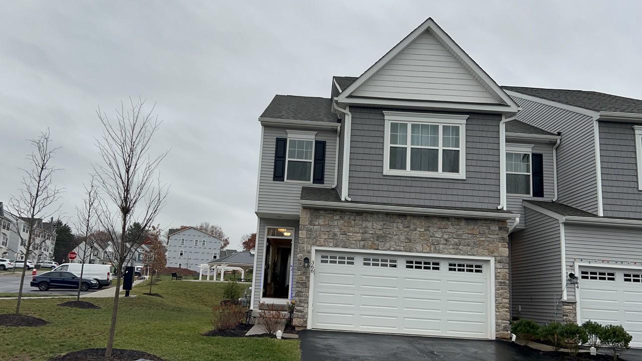 366 Ridgewood Dr #366 - Photo 2 of 50