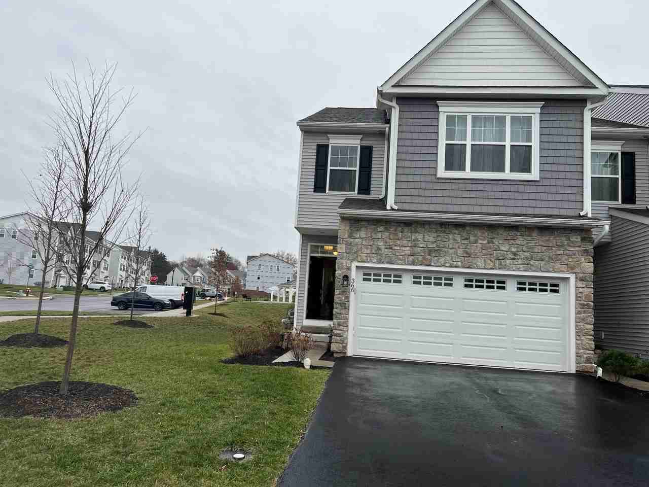 366 Ridgewood Dr #366 - Photo 3 of 50