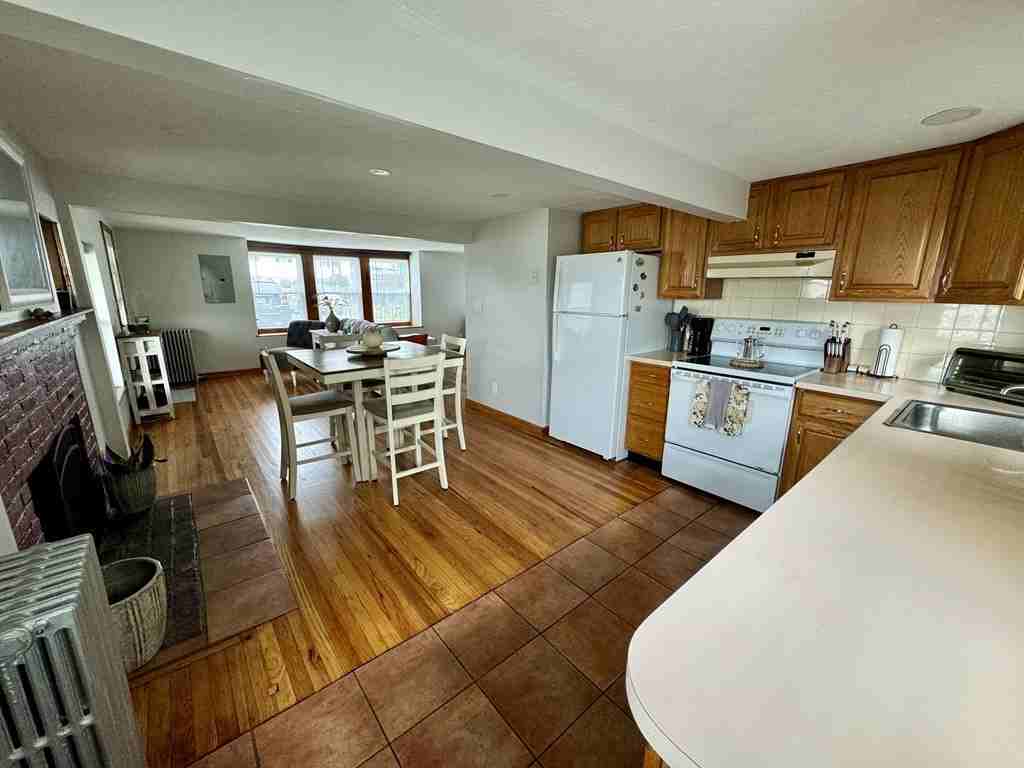 125A Huckins Ave #A - Photo 2 of 36