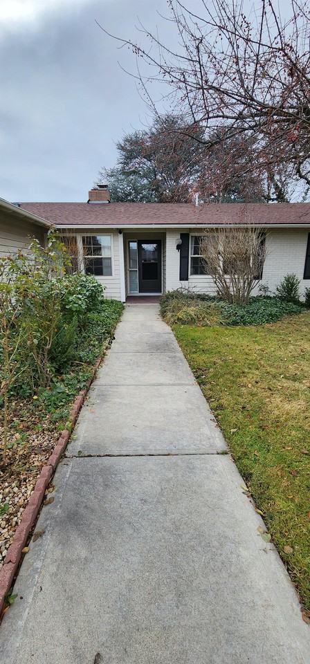 10127 W Springdale Ct #1 - Photo 2 of 19