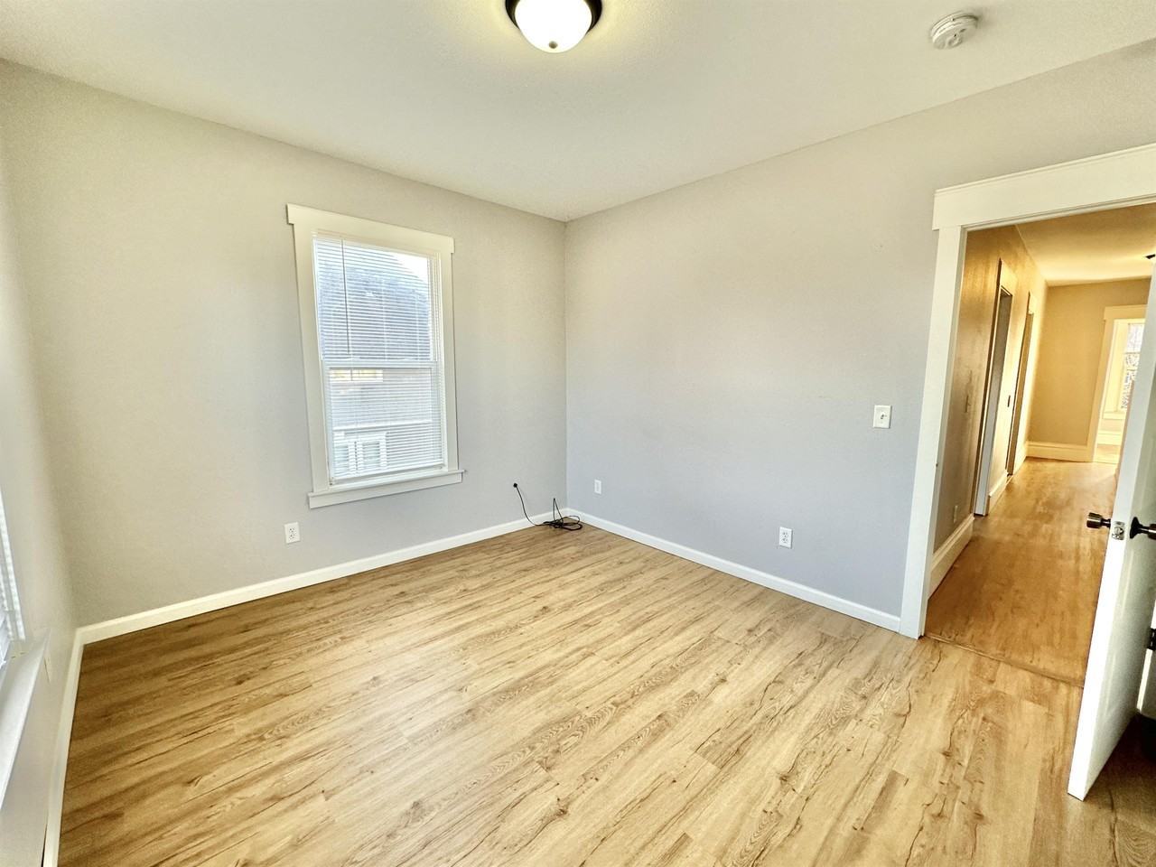 26 Harrison St #2 - Photo 3 of 10