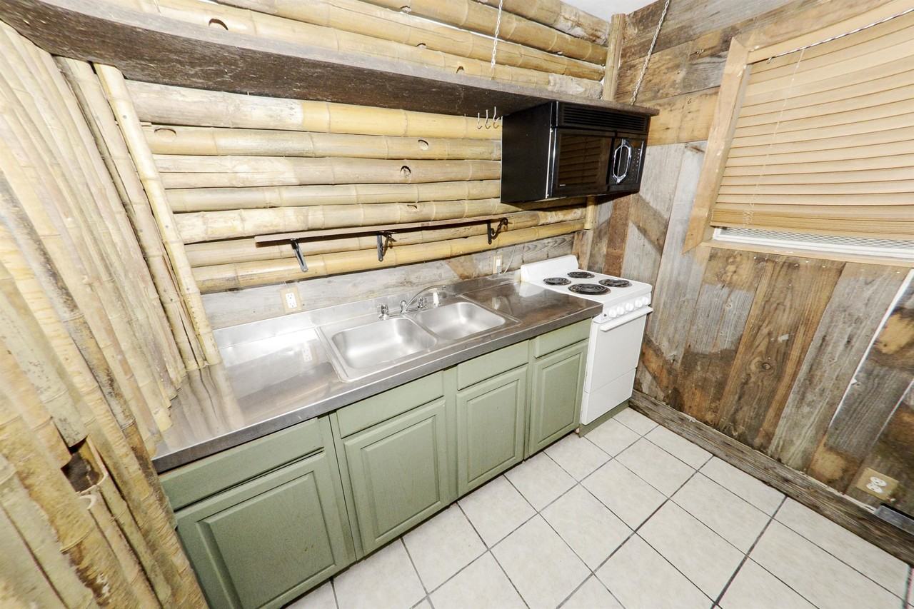 808 W Coffin St #1 - Photo 3 of 19