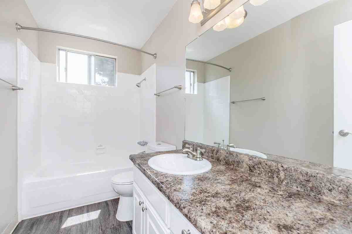 16162 Sher Ln - Photo 5 of 10