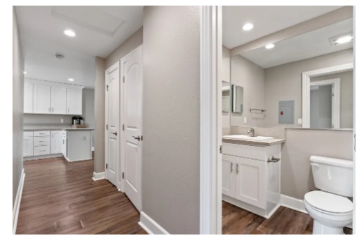 22432 Center St - Photo 5 of 14