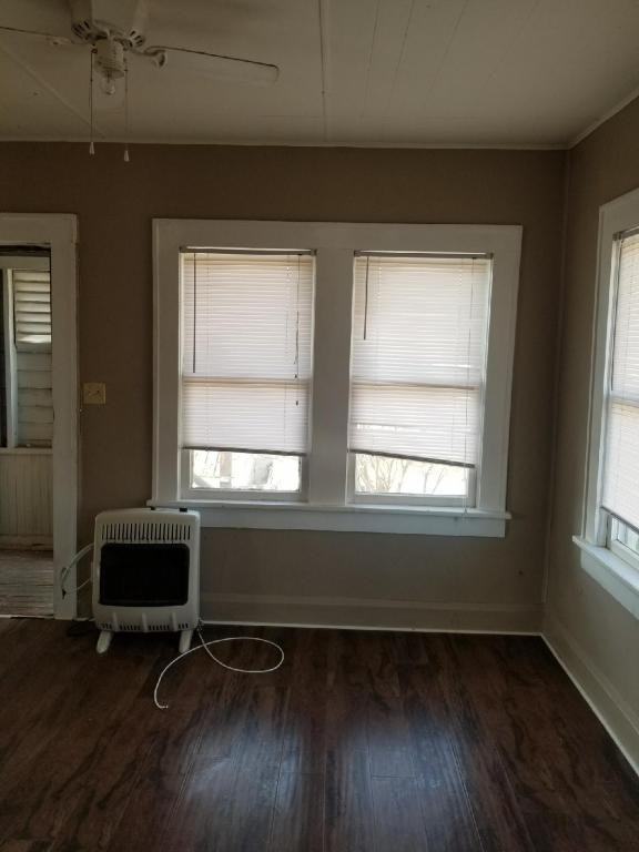 2147 Avenue E - Photo 3 of 5