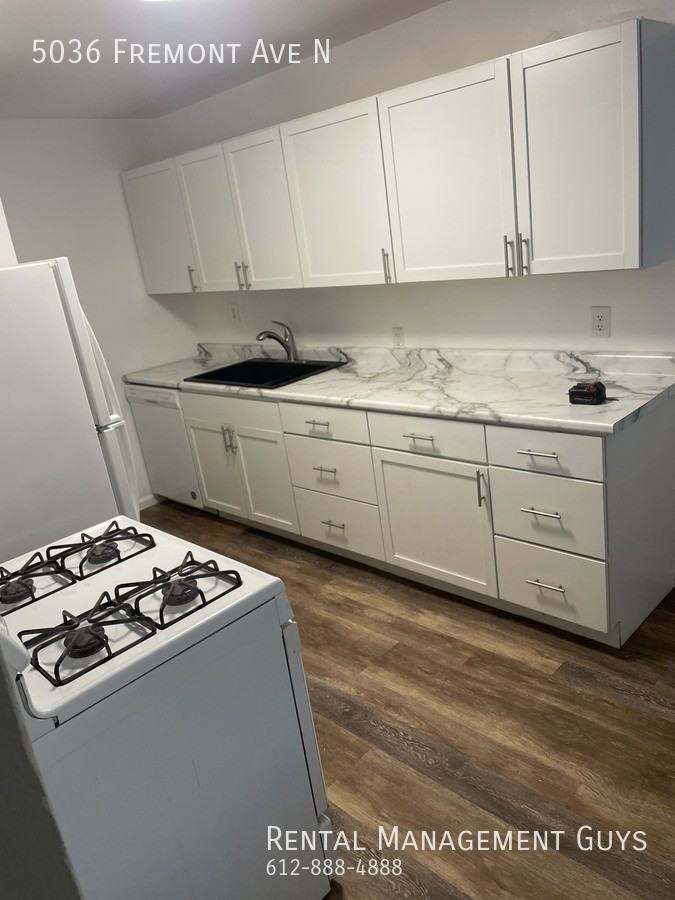 5036 Fremont Ave N - Photo 2 of 9