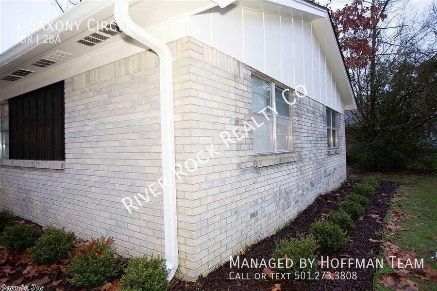 7 Saxony Cir - Photo 2 of 24