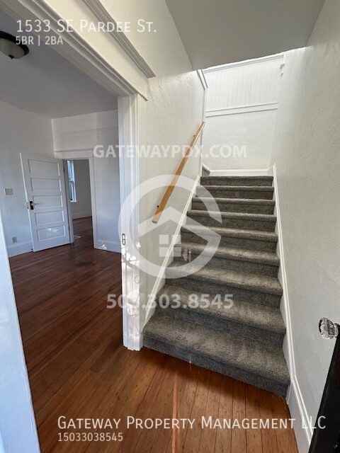 1533 Se Pardee St - Photo 3 of 39