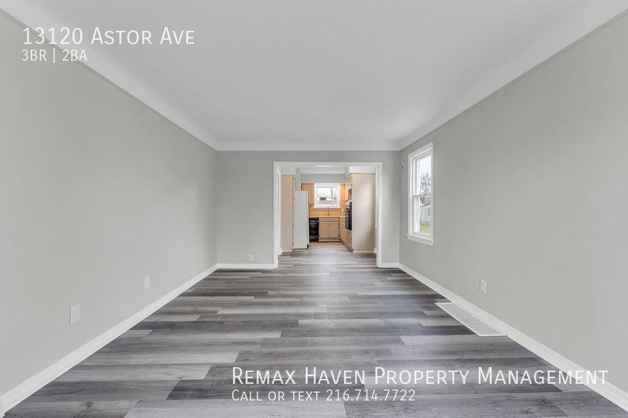 13120 Astor Ave - Photo 3 of 20