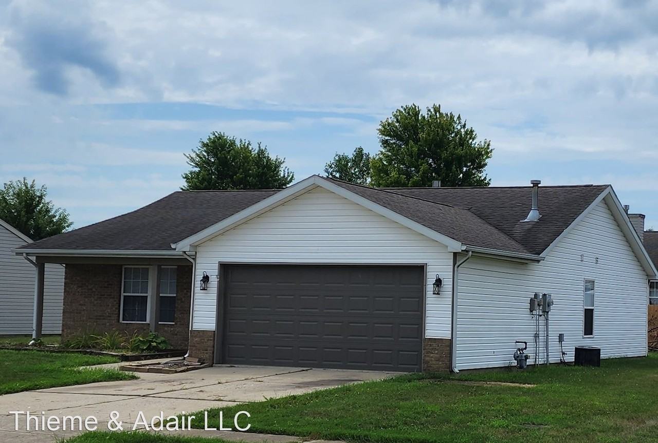 617 Harrison Cir - Photo 3 of 32